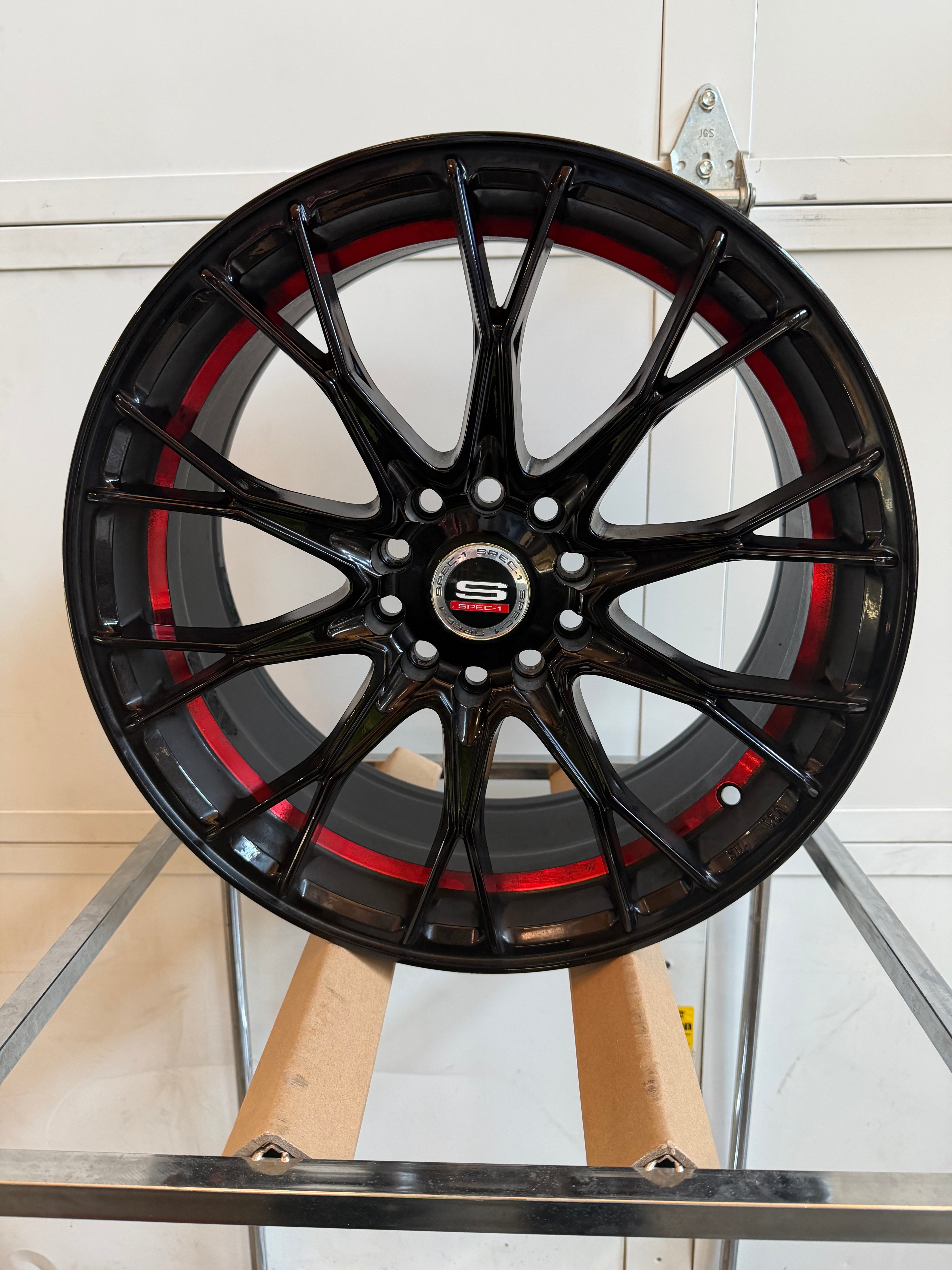 SPEC-1 SP-59 Gloss Black & Red Undercut 17x7.5